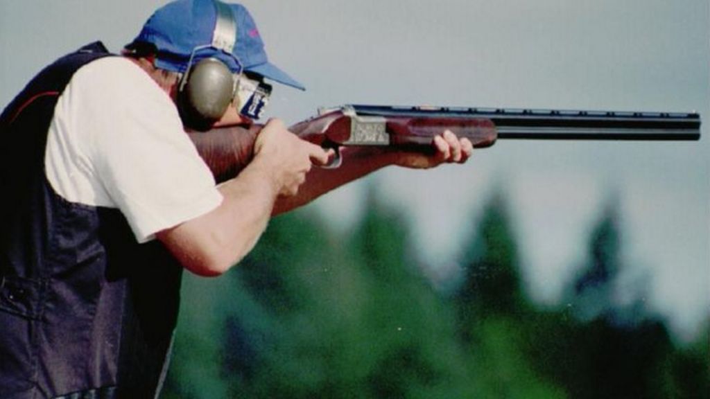 Hampshire Police reveal 13,000 gun licence backlog BBC News