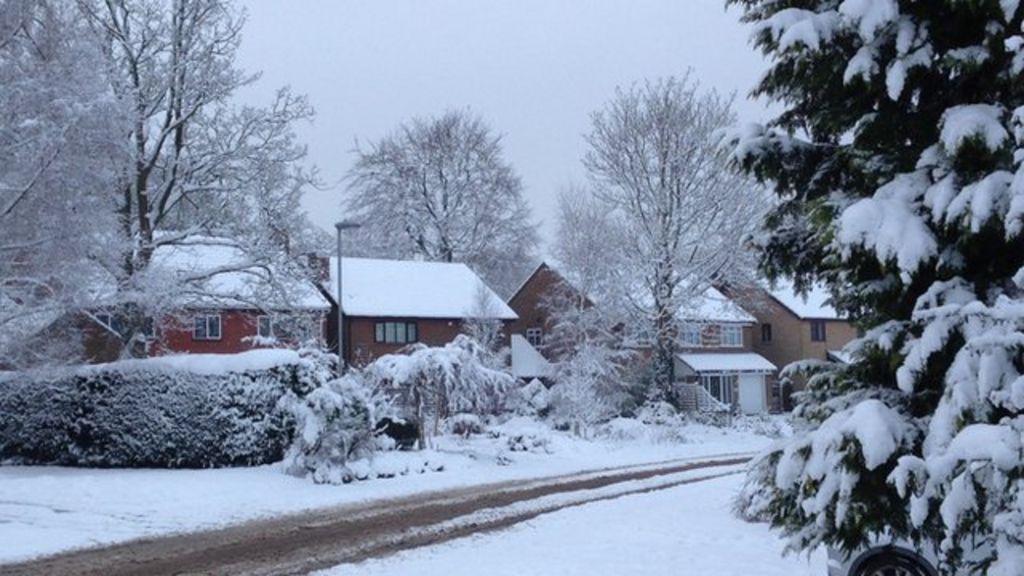 Norfolk snow Alert over difficult driving conditions BBC News