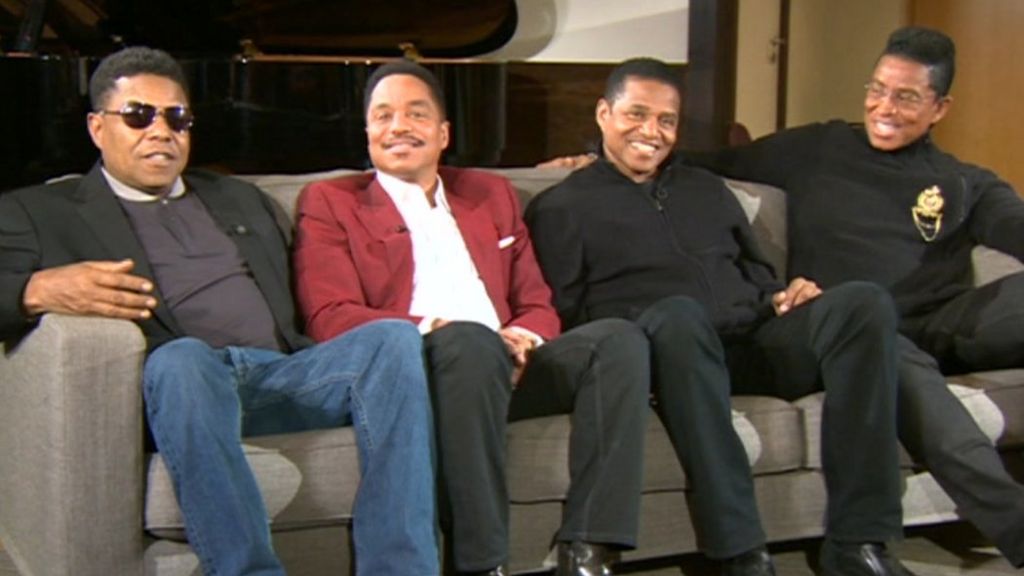 Jackson brothers tour for first time since Michael's death BBC News