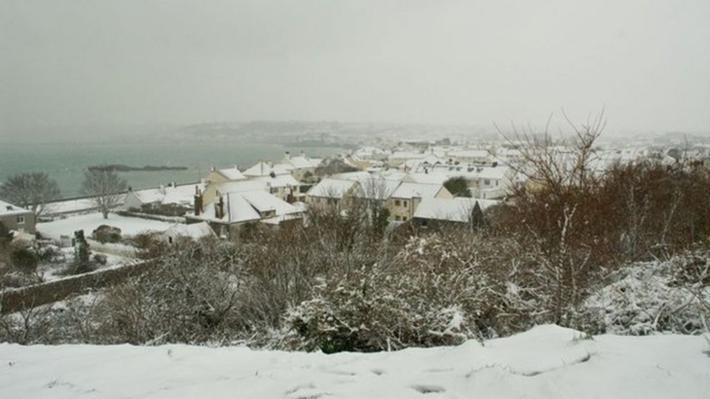 Guernsey snow 'worst for at least 16 years' BBC News