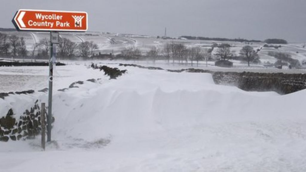 Snowhit villages near Burnley 'running out of food' BBC News