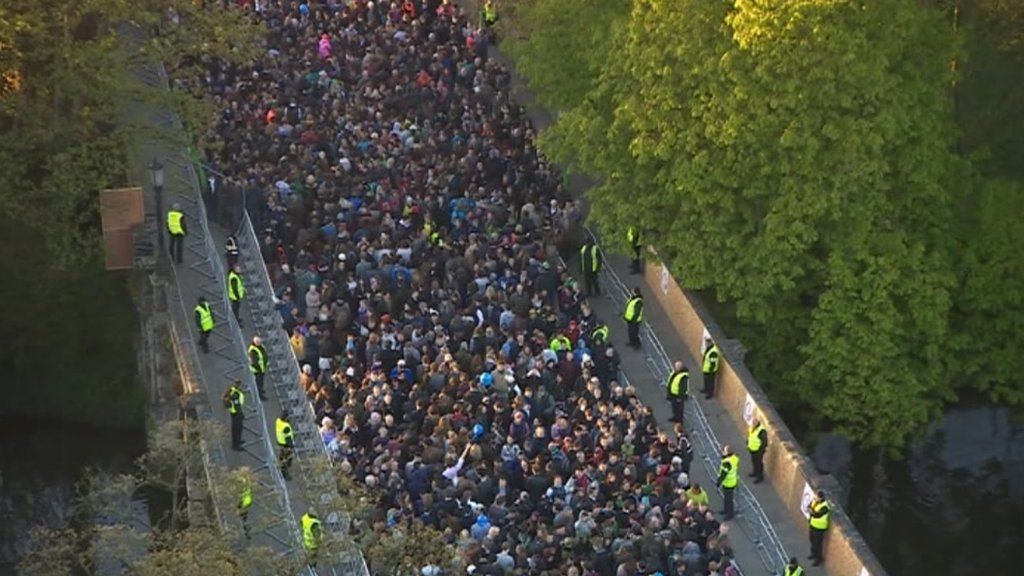 Oxford's May Day morning Thousands attend celebrations BBC News