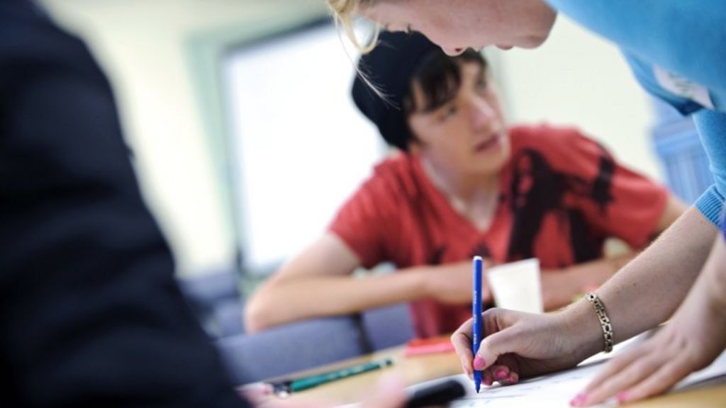Scottish teacher job prospects continue to improve BBC News