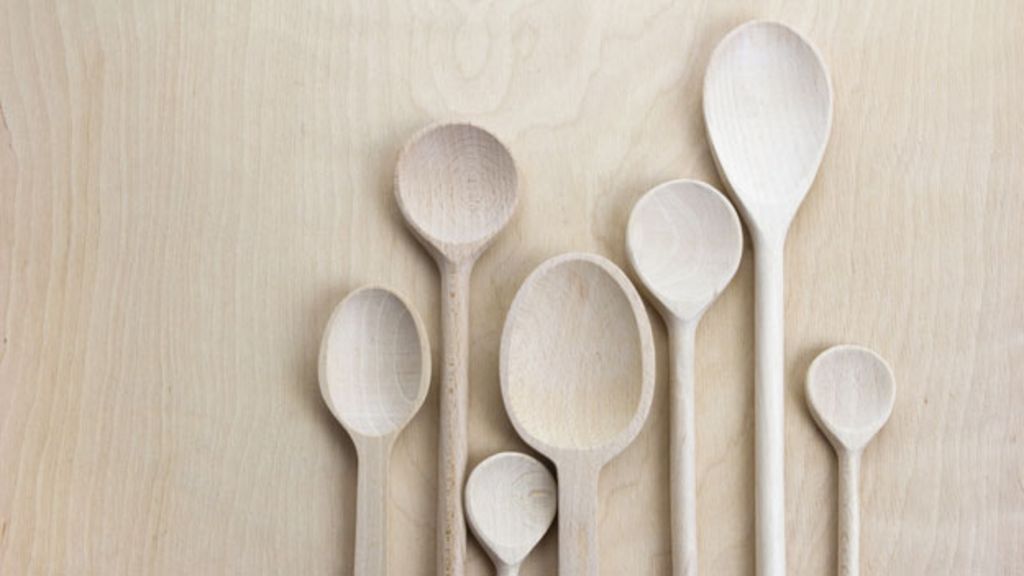 Explaining low stamina levels with spoons BBC News