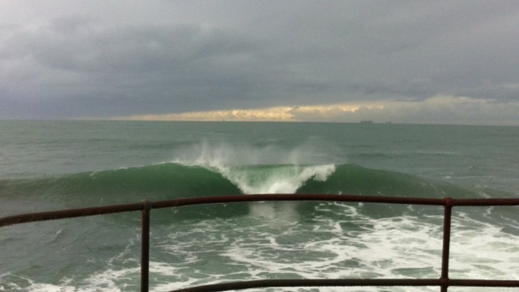 Porthleven danger warning over beach webcam BBC News
