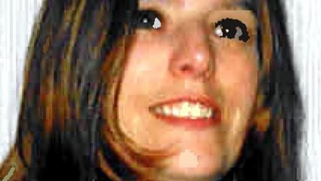 Shetland Super Puma crash: Funeral of <b>Sarah Darnley</b> in Moray - BBC News - _69661155_sarahdarnley