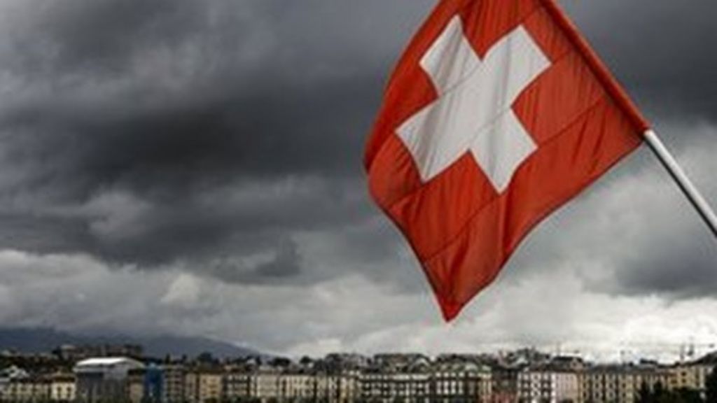 Swiss regulator probes alleged forex manipulation