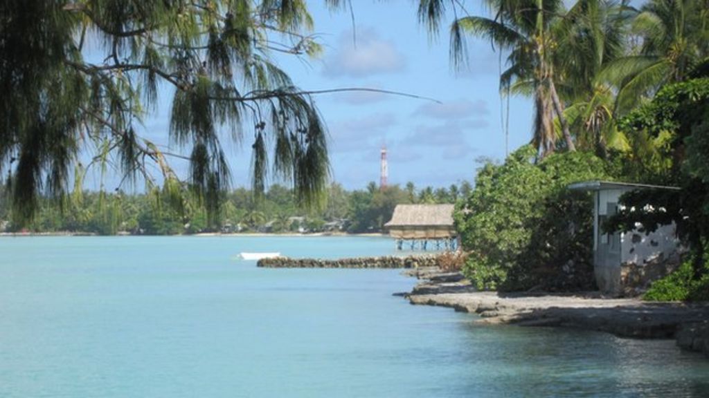 Kiribati island Sinking into the sea? BBC News