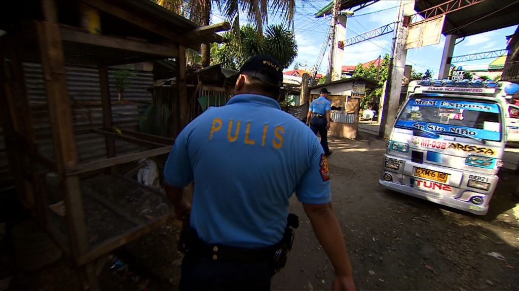 UK paedophiles pay to watch webcam child sex abuse in Philippines - BBC News