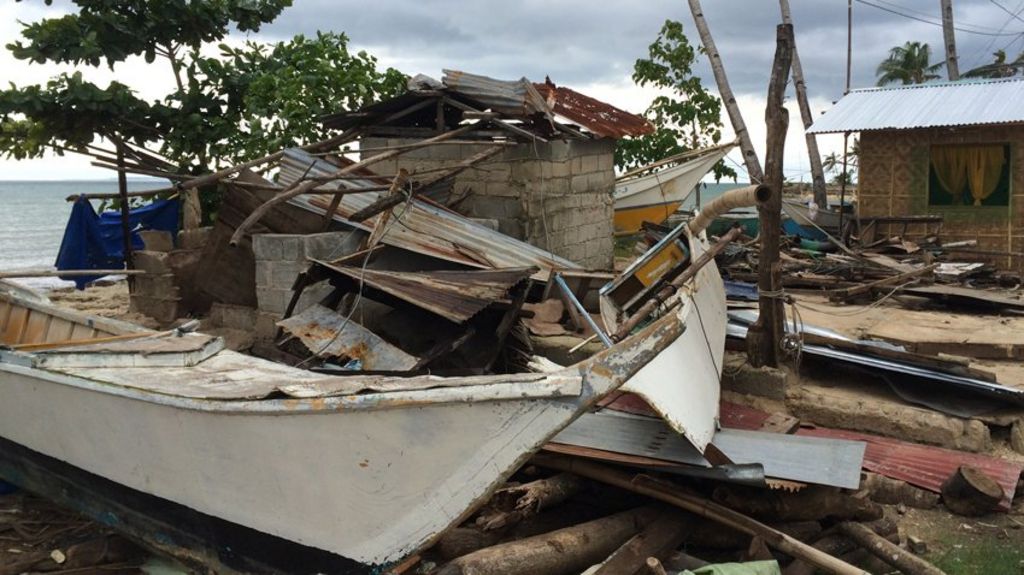 Typhoon Haiyan Survivors Struggling To Rebuild - BBC News