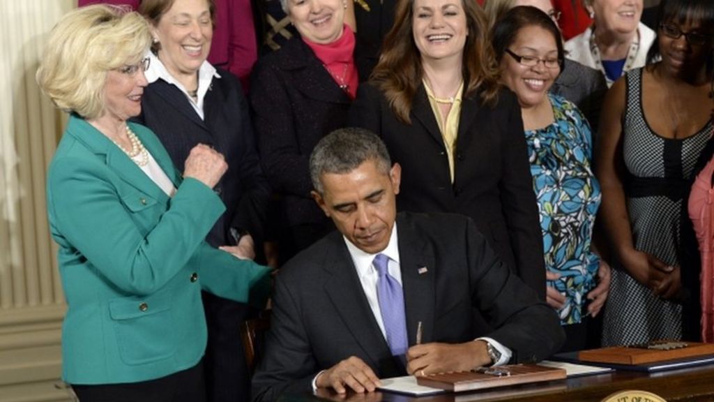 Obama Signs Executive Orders Targeting Gender Wage Gap Bbc News