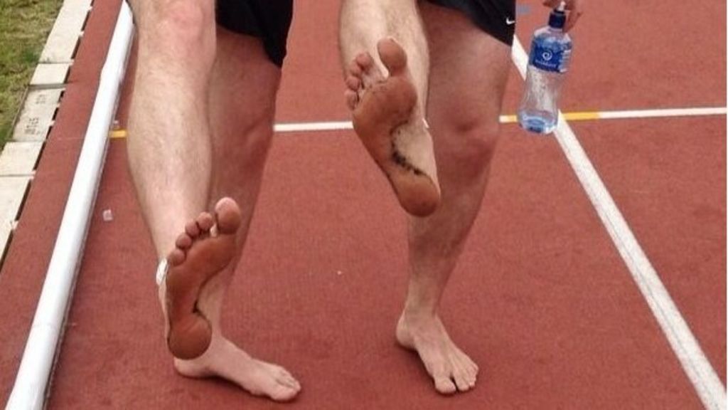 Belfast Marathon Pair to run in bare feet BBC News