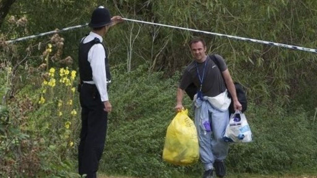 Alice Gross Police Search Park In Hunt For Missing Girl Bbc News