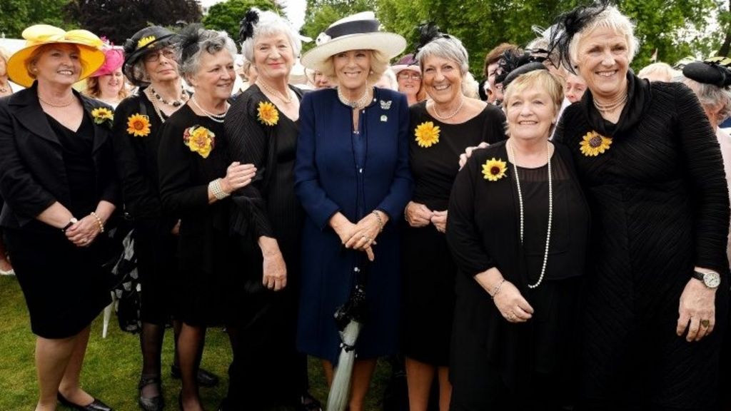 Duchess of Cornwall meets WI Calendar Girls at garden party BBC News