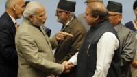 नरेंद्र मोदी- नवाज़