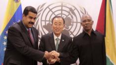 Venezuelan President Nicolas Maduro (left), UN Secretary-General Ban Ki-moon (centre) and Guyana's President David Granger shake hands at the United Nations in New York in this handout picture provided by Miraflores Palace on 27 September, 2015