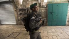 Israeli police patrol alleys of the old city of Jerusalem on 4 October 2015