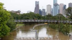 Memorial Drive at Studemont i flooded by the overflowing Buffalo Bayou, Monday, April 18, 2016, in Houston