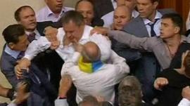 Fight in chamber