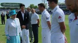 The Queen visits Lords and meets players