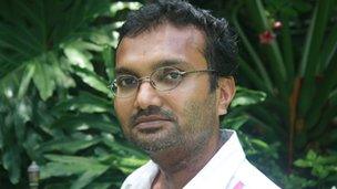 Maldivian journalist <b>Ismail Rasheed</b> (12 Jul) - _61538392_hilath1