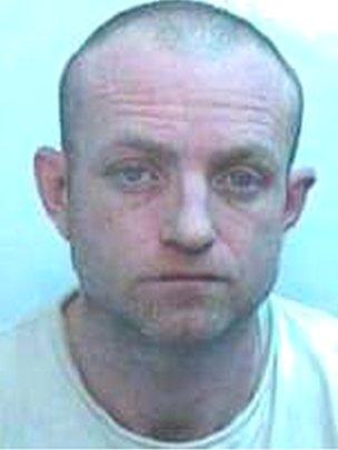 Image caption Richard Frost is wanted over the stabbing of a teenager in Chelmsford - _71436099_richard_frost