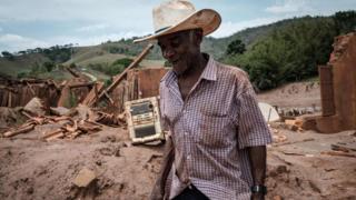 _92314528_92c09b0e-2cff-437a-bf16-dd6bda