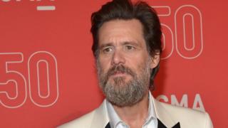 Jim Carrey _91772188_gettyimages-470280234.jpg
