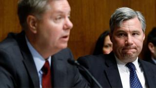 South Carolina Senator Lindsey Graham (left) and Rhode Island Senator Sheldon Whitehouse