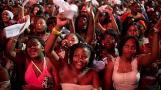 Mujeres en Cali _92134134_mujer3afp.jpg