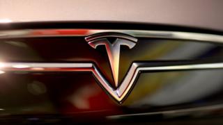Tesla urges caution over 'autopilot'