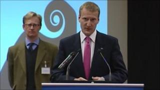 Tavish Scott makes a speech after holding Shetland