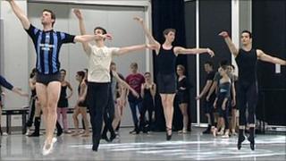 Northern Ballet dancers rehearse