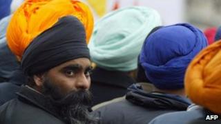 Sikhs in Paris (image from January 2004)
