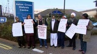 dialysis machine arterial strain