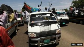 Supporters of the Sudan People's Liberation Movement (SPLM) take part in a rally in Juba in support of South Sudan taking control of the Heglig oil field, 13 April