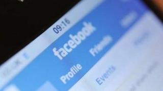 Facebook on mobile phone
