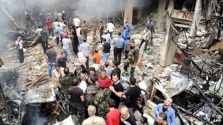 Aftermath of the purported bombing in Mezzeh 86, Damascus (5 November 2012)