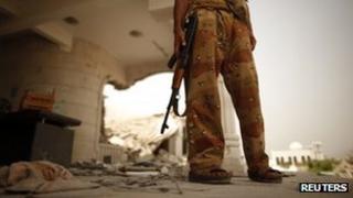 A government soldier in Abyan, Yemen (14 June 2012)