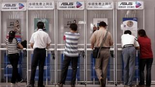 People surfing the internet in China