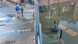 Flood defences in Frankwell