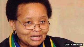 South African women's minister Lulu Xingwana (file photo)