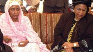 Turai Yar'Adua (L) and Patience Jonathan in June 2010