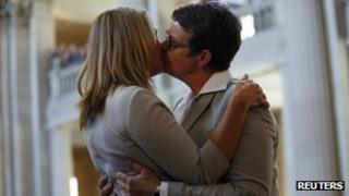 Sandy Stier (left) and Kris Perry kiss after being married at San Francisco city hall. Photo: 28 June 2013