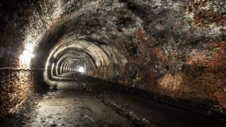 Tunnel