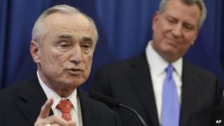 New York City Police Commissioner William Bratton (left) and New York City Mayor Bill de Blasio appeared in New York on 5 December 2013