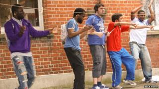 Eye Queue Hear performance