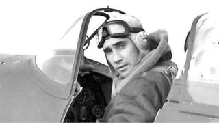Flying Office Jeffrey Quill