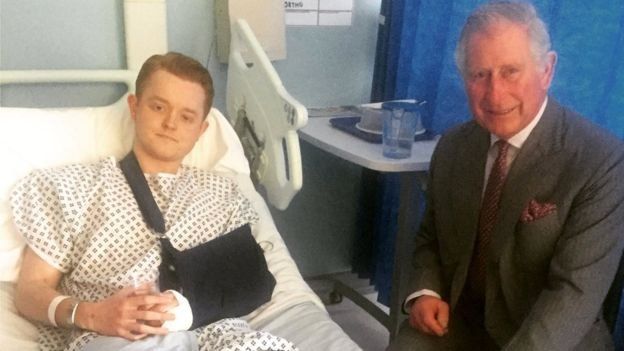 காயமடைந்தவர்களை சந்தித்தார் இளவரசர் சார்லஸ்