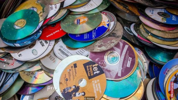 Minidiscs, VHS e o antigo disquete tornaram-se antiquados dentro de décadas